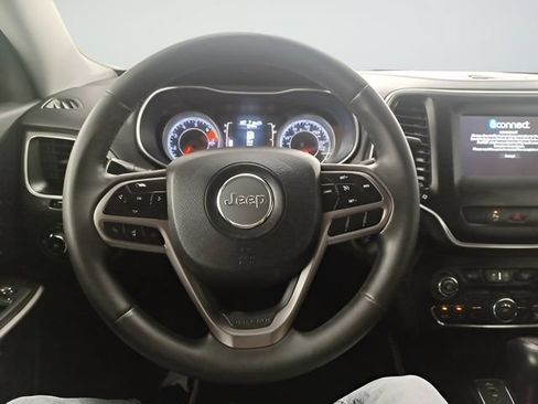 Used 2020 Jeep Cherokee Latitude Plus FWD image 18