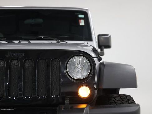 Used 2016 Jeep Wrangler Unlimited Sport image 3