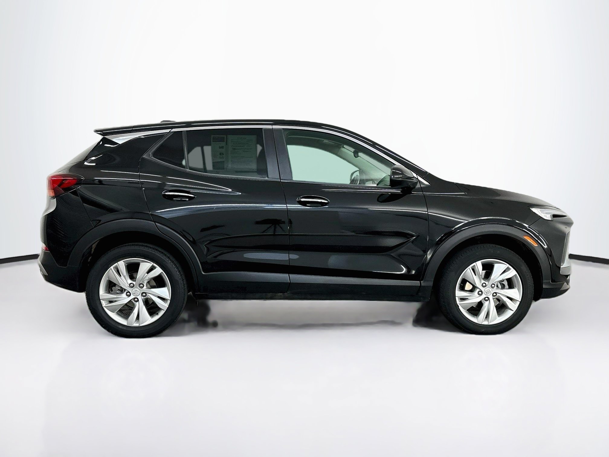 Used 2025 Buick Encore GX Preferred AWD/4WD image 10