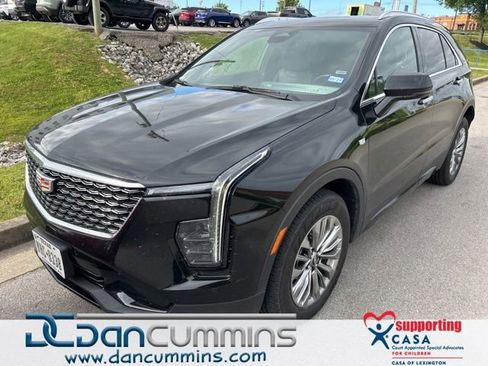 Used 2024 Cadillac XT4 Premium Luxury FWD image 1