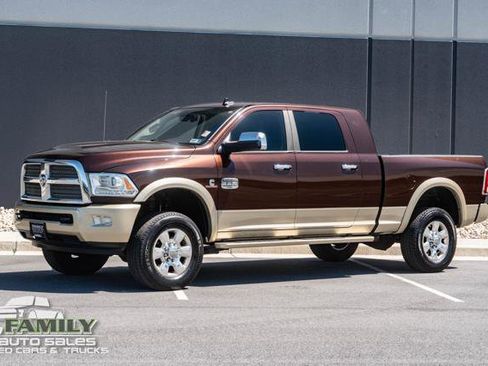 Used 2014 RAM 2500 Longhorn AWD/4WD image 2