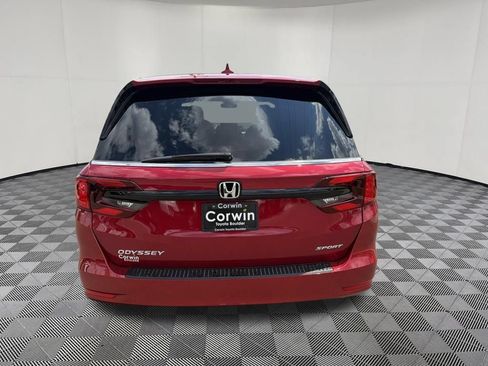 Used 2024 Honda Odyssey Sport image 5
