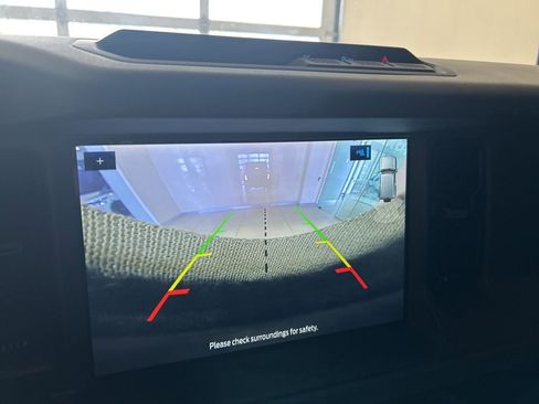 Used 2024 Ford Bronco Big Bend image 8