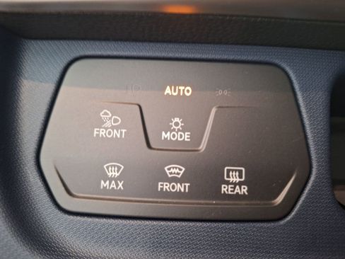 New 2025 Volkswagen ID. Buzz Pro S Plus image 12