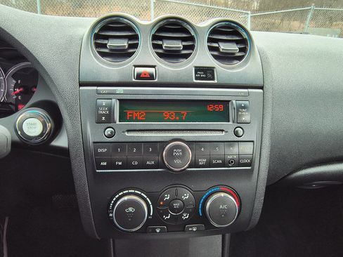 Used 2012 Nissan Altima 2.5 S image 14