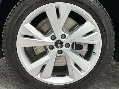 Certified 2023 Audi Q4 e-tron Prestige w/ 20" Wheel Package image 10