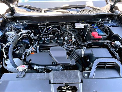 Used 2024 Honda CR-V LX image 31