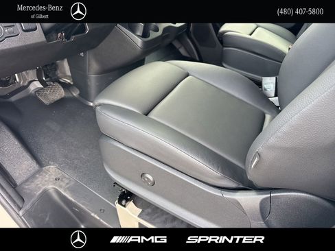Used 2026 Mercedes-Benz Sprinter 2500 image 28
