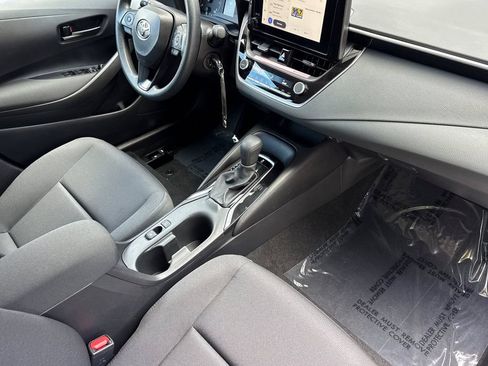 Certified 2025 Toyota Corolla LE FWD image 14