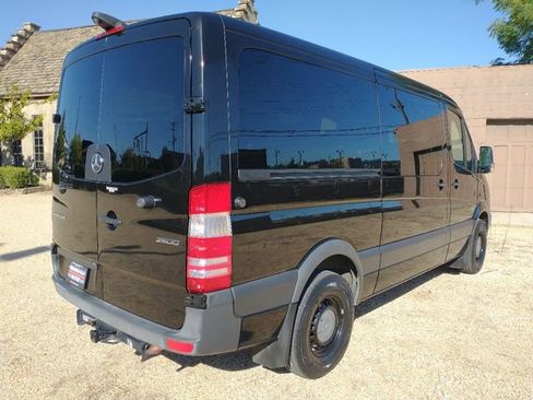 Used 2017 Mercedes-Benz Sprinter 2500 image 14