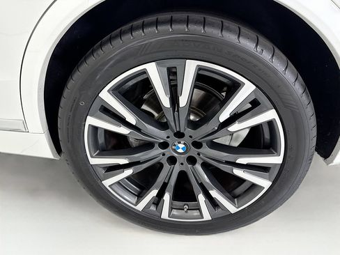 Certified 2024 BMW X7 xDrive40i AWD/4WD image 31