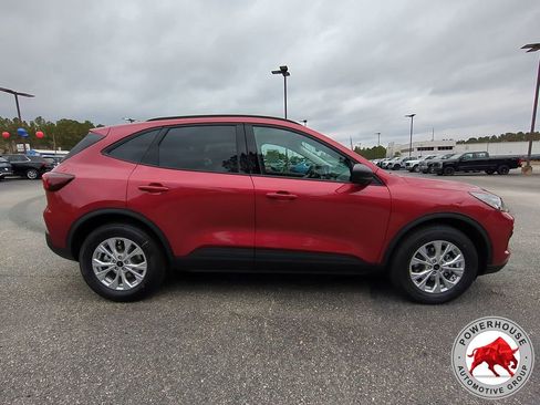 New 2026 Ford Escape Active FWD image 3