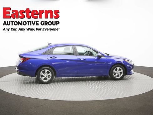 Used 2023 Hyundai Elantra SE w/ Preferred Accessory Package FWD image 43