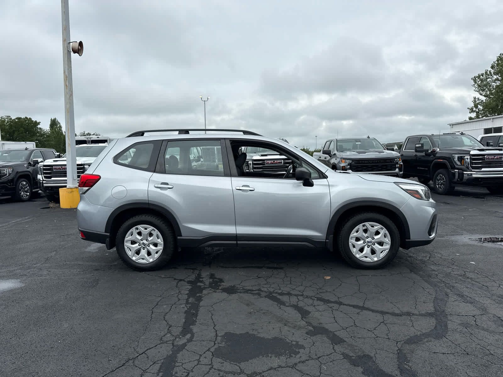 Used 2019 Subaru Forester w/ Alloy Wheel Package AWD/4WD image 6