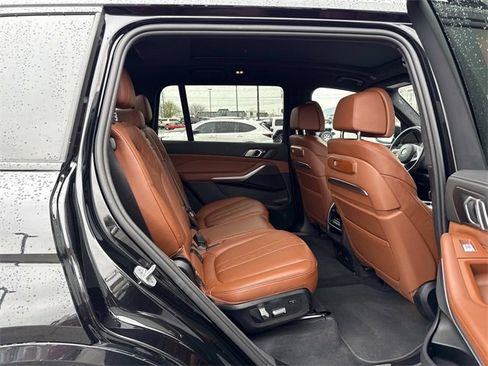 Used 2024 BMW X7 xDrive40i w/ M Sport Package image 16