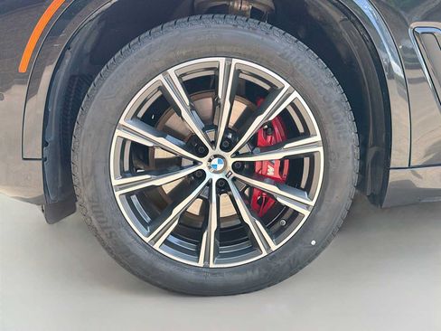 Used 2022 BMW X5 xDrive40i w/ M Sport Package AWD/4WD image 6