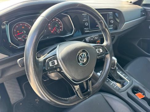 Used 2019 Volkswagen Jetta SE FWD image 9