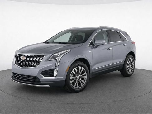 Used 2021 Cadillac XT5 Premium Luxury FWD image 2
