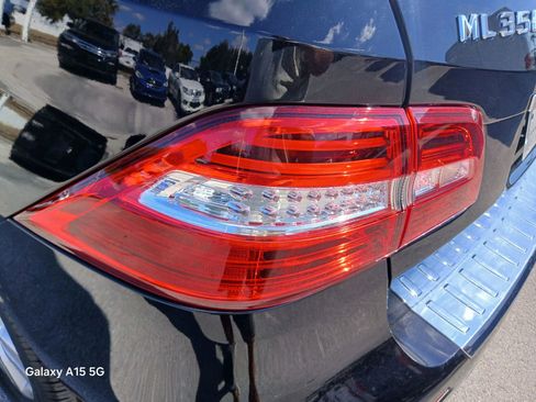 Used 2013 Mercedes-Benz ML 350 ML 350 Sport Utility 4D image 14