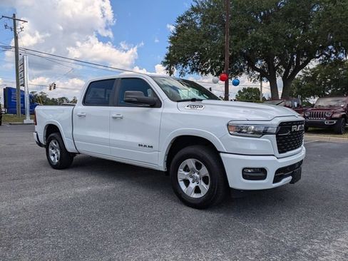 Used 2025 RAM 1500 Big Horn AWD/4WD image 2