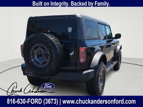 New 2025 Ford Bronco Outer Banks w/ Sasquatch Package image 4