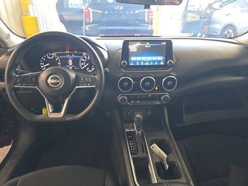 Used 2024 Nissan Sentra SV FWD image 5