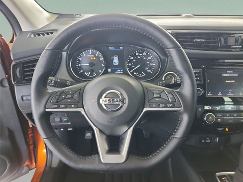 Used 2022 Nissan Rogue Sport SV FWD image 10