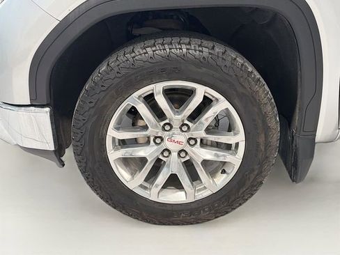 Used 2020 GMC Sierra 1500 SLE w/ SLE Value Package image 25
