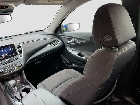 Used 2023 Chevrolet Malibu LT image 23