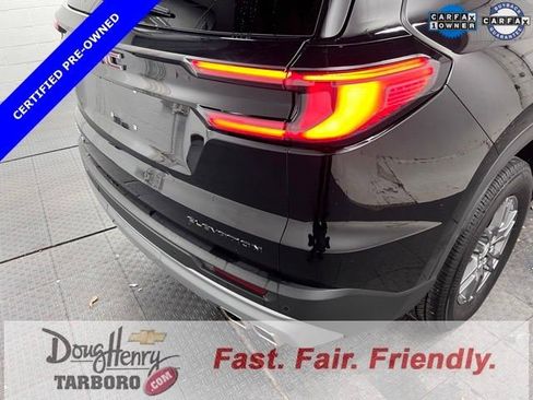Certified 2025 GMC Acadia Elevation FWD image 9