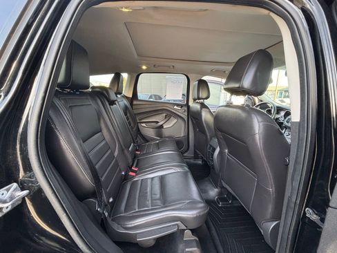 Used 2017 Ford Escape SE w/ SE Leather Comfort Package image 30