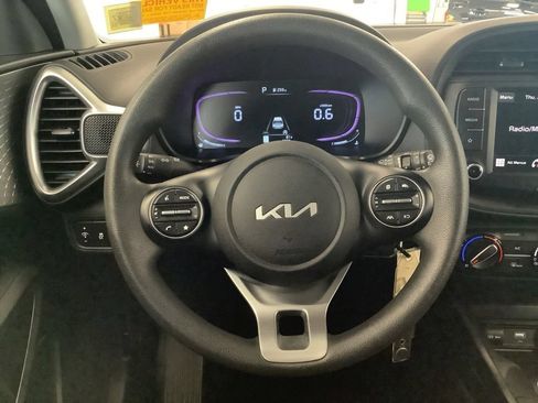 Certified 2025 Kia Soul LX FWD image 13