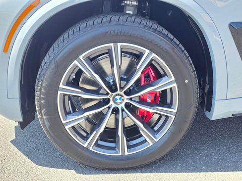 New 2026 BMW X5 xDrive40i w/ M Sport Package AWD/4WD image 39