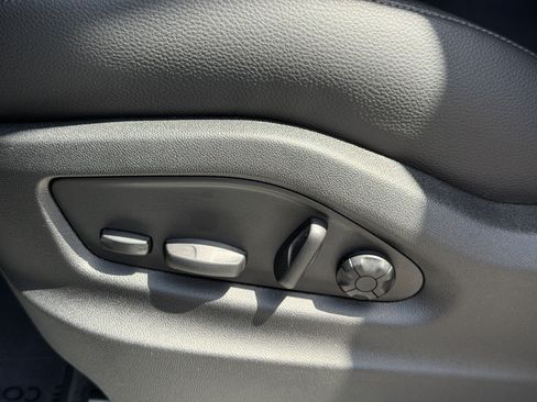Certified 2026 Porsche Cayenne S AWD/4WD image 25