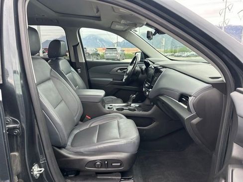 Used 2018 Chevrolet Traverse Premier AWD/4WD image 19