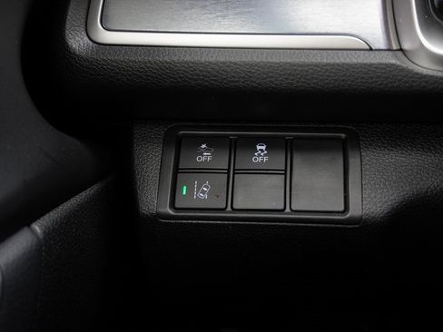 Used 2018 Honda Civic Touring image 34