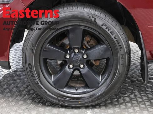 Used 2019 RAM 1500 Express w/ Wheel & Sound Group AWD/4WD image 32