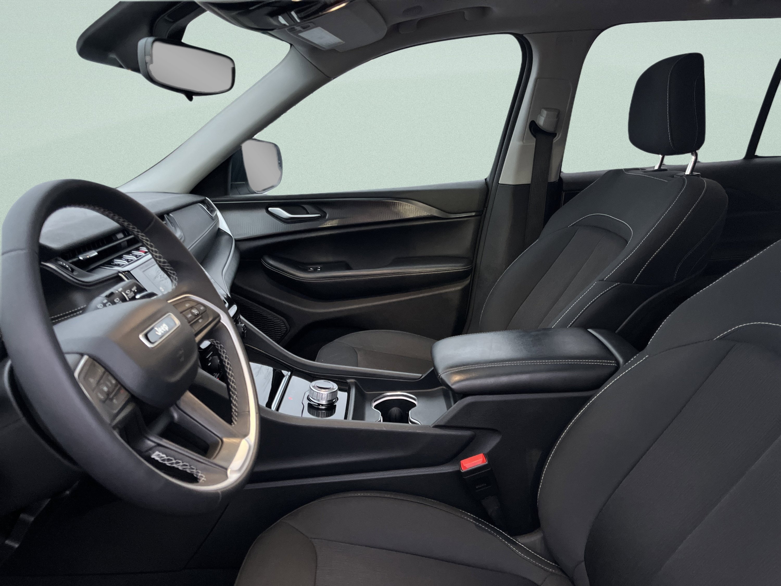 Used 2023 Jeep Grand Cherokee Laredo X AWD/4WD image 30