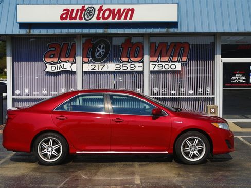 Used 2012 Toyota Camry LE FWD image 18