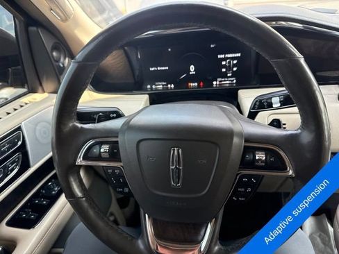 Used 2019 Lincoln Navigator Reserve AWD/4WD image 15