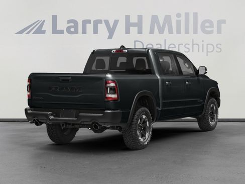 Used 2019 RAM 1500 Big Horn RWD image 2