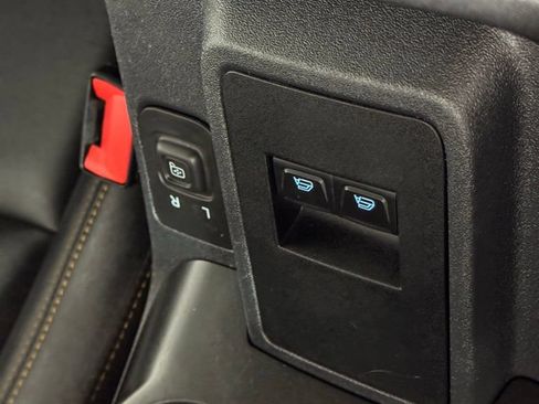 Used 2023 Ford Bronco Badlands w/ Sasquatch Package AWD/4WD image 45