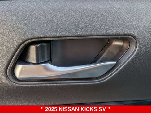 Certified 2025 Nissan Kicks SV w/ SV Premium Package AWD/4WD image 13