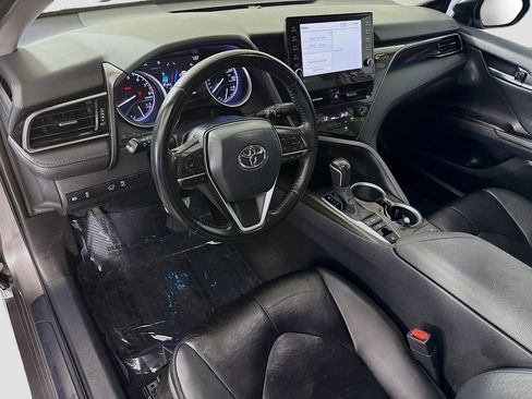 Used 2022 Toyota Camry XLE FWD image 23