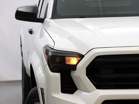 Used 2024 Toyota Tacoma SR RWD image 4