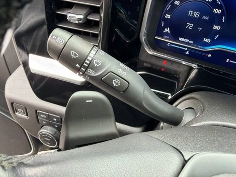 Used 2023 Chevrolet Silverado 1500 LT AWD/4WD image 27