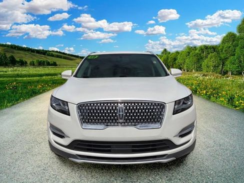 Used 2019 Lincoln MKC Premiere FWD image 8