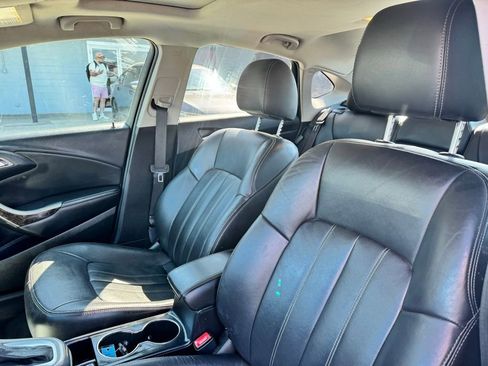 Used 2012 Buick Verano Leather FWD image 16