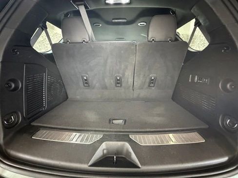 Used 2024 Chevrolet Tahoe Premier RWD image 11