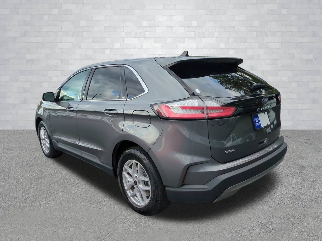 Used 2024 Ford Edge SEL AWD/4WD image 7